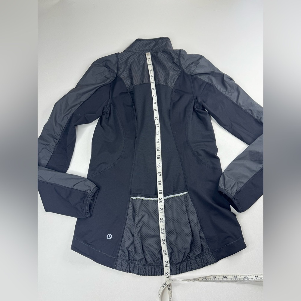 Lululemon Presta Asymmetric Zipper Packable Shirket Running Jacket Size 6 - Picture 11 of 13